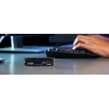 M.2 NVMe Diskas - Kingston Kc3000 1024 GB PCIe 4.0 3D TLC, juodas