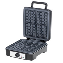Vaflinė - Adler AD 3049 Nelipni Juoda 4 Riekelių Vaflinė - Adler AD 3049 Nelipni Juoda 4 Riekelių