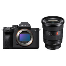 Sony A7 IV + 16-35mm F2.8...