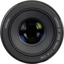 Canon EOS 2000D + EF-S 18-55mm F4-5.6 IS STM + EF 50mm F1.8 STM