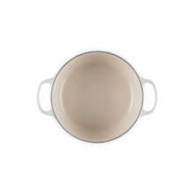 Cookware - Le Creuset Signature Frying Pan 4.2L Enameled Cast Iron Round Meringue Cookware - Le Creuset Signature Frying Pan 4.2L Enameled Cast Iron Round Meringue