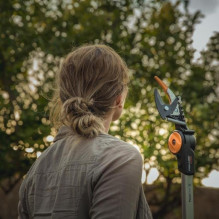 Elektrinis Įrankis - Fiskars PowerGear Medžių Genėjimo Įrankis UPX82 165cm Elektrinis Įrankis - Fiskars PowerGear Medžių Genėjimo Įrankis UPX82 165cm