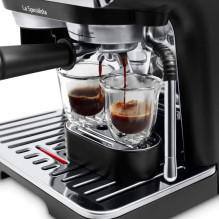 Kavos aparatas - De'Longhi Dedica Arte EC9155.MB pusiau automatinis espresso aparatas 2.5L juodas Kavos aparatas - De'Longhi Dedica Arte EC9155.MB pusiau automatinis espresso aparatas 2.5L juodas