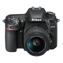 Nikon D7500 18-55mm f /...