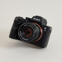 Adapteris - Urth Konica AR į Sony E tvirtinimo objektyvo adapteris rankinis fokusavimas