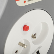 Energijos Tęsimų Laidas - Montis MT188 10m 2 AC Išėjimai USB Juodas Energijos Tęsimų Laidas - Montis MT188 10m 2 AC Išėjimai USB Juodas