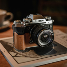 Camera case - PGYTECH leather case (FUJIFILM X T5, Italian leather, brown)