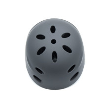 Apsauginis šalmas - Motus MOTHAM7LBA 58-62 cm, kietas korpusas, 15 ventiliacijos angų, juoda