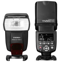 Yongnuo YN-560III neigiamo ekrano rankinė blykstė Yongnuo YN-560III neigiamo ekrano rankinė blykstė