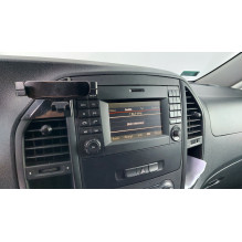 Adapter do podłączenia i aktywowania kamery cofania Mercedes Vito W447 z Audio 15