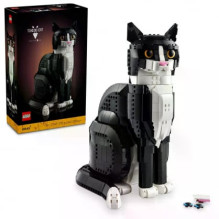 LEGO Tuxedo Cat 21349