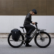 Thule 5477 Shield krepšys 22L su InLock, vidutinės mėlynos spalvos