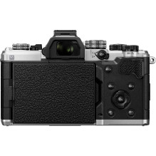 Olympus OM SYSTEM OM-3 + M.ZUIKO DIGITAL ED 12-40mm F2.8 PRO II (Silver)