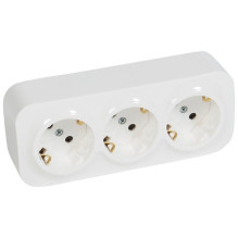 Triple surface-mounted socket outlet with grounding Forix Legrand 782418