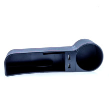 Puodelio laikiklis + 2 x USB vairuotojo pusėje EPACC063