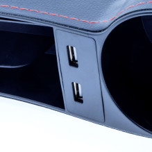 Puodelio laikiklis + 2 x USB vairuotojo pusėje EPACC063