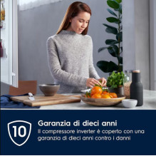 Įmontuojama orkaitė Electrolux LNT6NE18S, 257 LE, balta