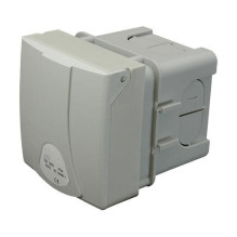 EZB 1653 16A. 400V. DĖŽUTĖ...