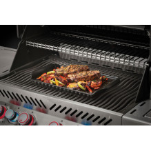 Napoleon Roasting Dish With Chicken Stand