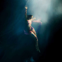 Polydor ELLIE GOULDING "Higher Than Heaven"