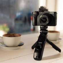 Canon PowerShot V1 Premium Vlogger Kit Black Canon PowerShot V1 Premium Vlogger Kit Black