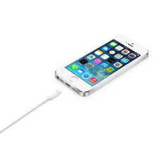 „Apple Lightning“–USB...