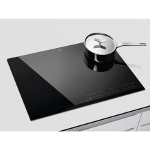 „Electrolux EIV835“ juoda įmontuojama indukcinė kaitlentė, 80 cm, zoninė, 5 zona(-os)