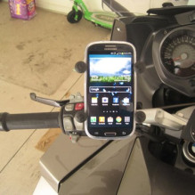 RAM Mounts X-Grip telefono laikiklis su U formos vairo pagrindu