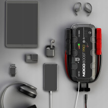 NOCO GB150 Boost 12V 3000A Jump Starter starter device with integrated 12V / USB battery