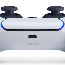 „Sony DualSense“ žaidimų pultas „PlayStation 5“ su analoginiu / skaitmeniniu „Bluetooth“ / USB, juodas, baltas