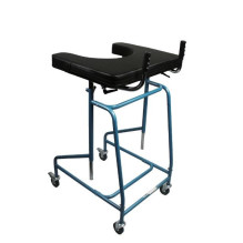 Four-wheeled support of pulpit type - walker Four-wheeled support of pulpit type - walker