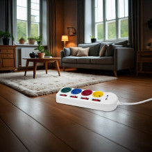 „Maclean“ maitinimo lizdas, ilgintuvas, 4 lizdai + 2xUSB, su jungikliais, 250VAC / 10A, 2.1A 5V, 1.5m, baltas, MCE229 W