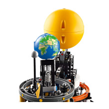 LEGO TECHNIC 42179 Planet Earth and Moon in Orbit LEGO TECHNIC 42179 Planet Earth and Moon in Orbit