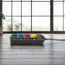 Maclean power strip, 4-socket extension cable + 2xUSB, with switches, 250VAC / 10A, 2.1A 5V, 1.5m, black, MCE229 B Maclean power strip, 4-socket extension cable + 2xUSB, with switches, 250VAC / 10A, 2.1A 5V, 1.5m, black, MCE229 B