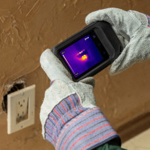 FLIR C3-X terminio vaizdo kamera, juoda, 1800 mAh, vanadžio oksidas, neaušinami židinio plokštumos masyvai, integruotas 