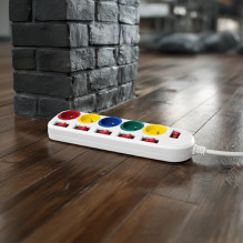 Maclean power strip, 5 socket extension cable, with switches, 250VAC / 10A, 1.5m, MCE204 M / W Maclean power strip, 5 socket extension cable, with switches, 250VAC / 10A, 1.5m, MCE204 M / W