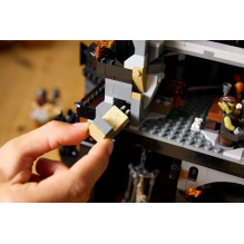 LEGO ICONS 10333 Žiedų valdovas: Barad-dūras