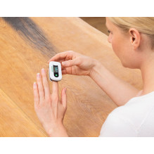 Medisana PM 180 pulse oximeter