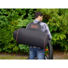 „Black Decker BEBLV300-QS“ lapų pūstuvas „Black Decker BEBLV300-QS“ lapų pūstuvas
