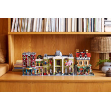LEGO ICONS 10350 Tudor Corner