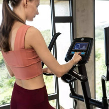 „Horizon Fitness Andes 7.1“ elipsinis treniruoklis, juodas, pilkas „Horizon Fitness Andes 7.1“ elipsinis treniruoklis, juodas, pilkas