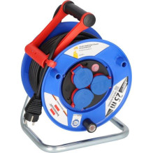 Extension cord with reel...