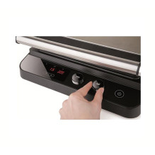 Elektrinė kepsninė Black+Decker BXGR2000E (2000W) Elektrinė kepsninė Black+Decker BXGR2000E (2000W)