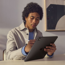 Apple iPad 13 colių Pro Wi-Fi 512 GB su standartiniu stiklu – sidabrinis