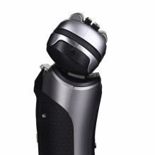Braun Series 9 Pro+ 9575cc drėgno ir sauso skutimo skustuvas su tinkleliu, metalinis kirpimo įrankis