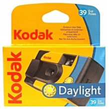 Kodak DAYLIGHT Camera, Photographic Disposable with color film 39 photos. No built-in flash.