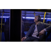 „Sony WH-1000XM5“ ausinės su laidinėmis ir belaidėmis, su galvos lankeliu, skambučiams / muzikai, „Bluetooth“, juodos
