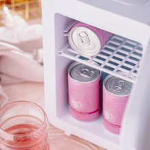 Adler AD 8084w Freestanding mini fridge White Adler AD 8084w Freestanding mini fridge White
