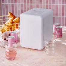 Adler AD 8084w Freestanding mini fridge White Adler AD 8084w Freestanding mini fridge White