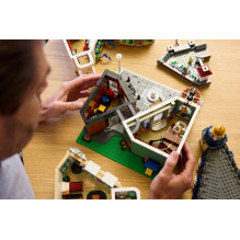 LEGO ICONS 11371 Prekybos gatvė